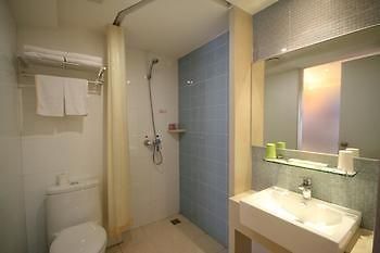 The Seven Hotel 이창 시 외부 사진