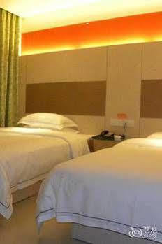 The Seven Hotel 이창 시 외부 사진